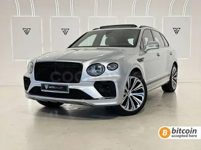 Usado Bentley Bentayga 449 CV (330 kW) 2021 Gris / plata SUV