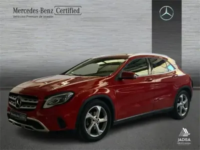 Usado Mercedes GLA200 Urban 136 CV (100 kW) 2017 Rojo SUV