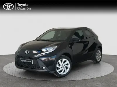 Usado Toyota Aygo X Play 72 CV (52 kW) 2024 Negro SUV