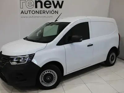 Usado Renault Kangoo 89 kW (122 CV) 2023 Blanco Monovolumen