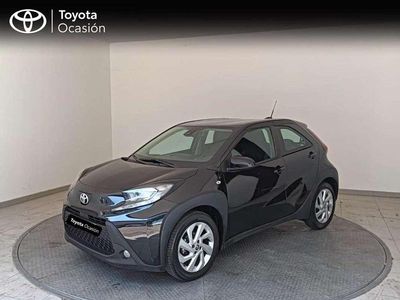 Usado Toyota Aygo X Play 72 CV (52 kW) 2024 Negro SUV