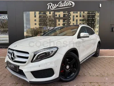 Usado Mercedes GLA220 AMG line 170 CV (125 kW) 2014 Blanco SUV