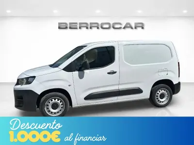 Usado Peugeot Partner 102 CV (75 kW) 2023 Blanco Monovolumen