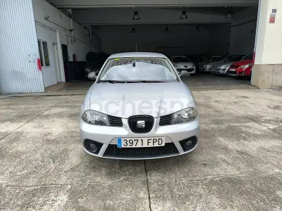 Usado Seat Ibiza 80 CV (58 kW) 2008 Gris / plata Berlina