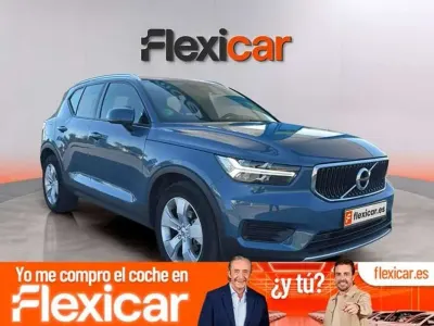 Usado Volvo XC40 Momentum 150 CV (110 kW) 2020 Azul SUV