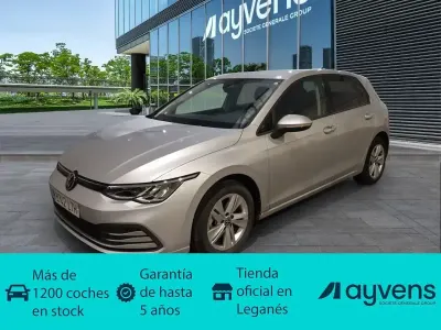 Usado VW Golf VII Life 115 CV (84 kW) 2021 Gris Utilitario