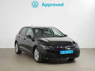 Negro profundo (efecto perla) Usado 2023 VW Golf VIII Life Berlina | 25.900 € (Precio justo)