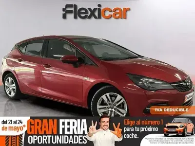 Używany Opel Astra Business Elegance 130 KM (95 kW) 2020 Czerwony Sedan/Limuzyna