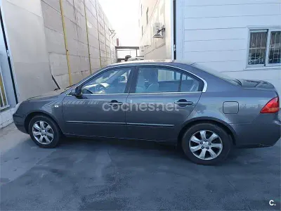 Usado Kia Magentis 140 CV (102 kW) 2009 Gris / plata Berlina