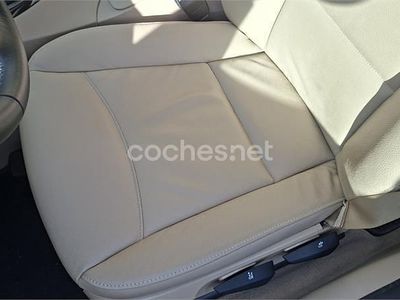 Usado BMW 318 Luxury Line 143 CV (105 kW) 2010 Granate Berlina