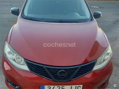 Usado Nissan Pulsar Acenta 115 CV (84 kW) 2015 Granate Utilitario