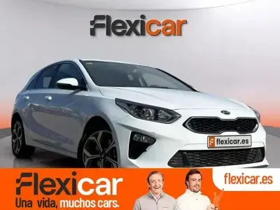 Usado Kia Ceed 136 CV (100 kW) 2021 Blanco Utilitario
