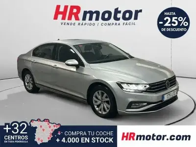 Begagnad VW Passat Business 150 HK (110 kW) 2021 Grå Sedan