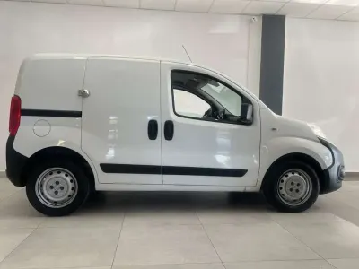 Usado Fiat Fiorino 95 CV (69 kW) 2021 Blanco Monovolumen