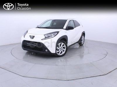 Usado Toyota Aygo X Play 72 CV (52 kW) 2025 Blanco SUV