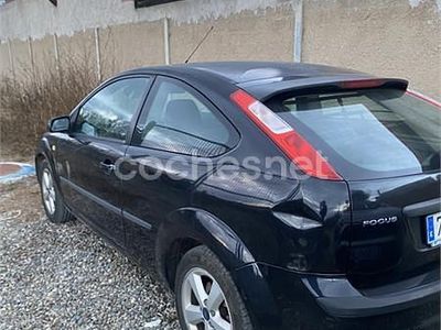 Negro Usado 2005 Ford Focus Sport Berlina | 2400 € (Precio justo)