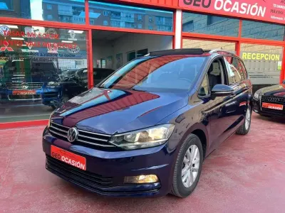 Usado VW Touran Advance 150 CV (110 kW) 2019 Azul Monovolumen