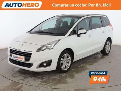 Usado Peugeot 5008 Allure 120 CV (88 kW) 2016 Blanco Monovolumen