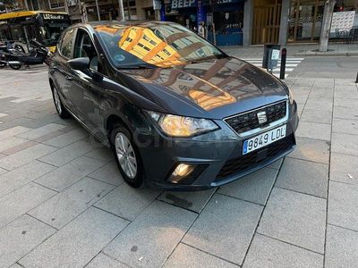 Usado Seat Ibiza Style 75 CV (55 kW) 2019 Gris / plata Utilitario