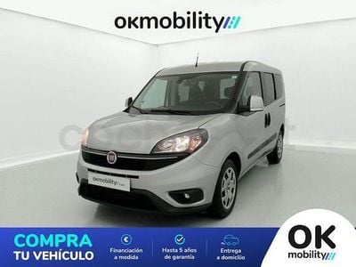 Usado Fiat Doblò Easy 120 CV (88 kW) 2023 Gris / plata Monovolumen