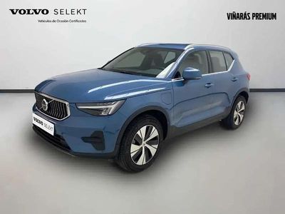 Begagnad Volvo XC40 Core 262 HK (192 kW) 2023 Blå SUV