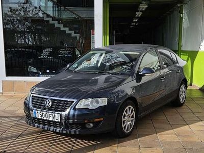 Azul Usado 2014 VW Passat Advance Berlina | 5490 €