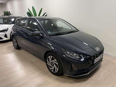 Gris Usado 2024 Hyundai i20 Utilitario | 15.990 € (Precio justo)