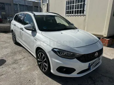 Usado Fiat Tipo Pop 120 CV (88 kW) 2018 Blanco Familiar