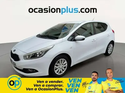 Usado Kia Ceed 90 CV (66 kW) 2015 Blanco Utilitario