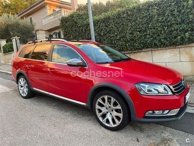 Rojo Usado 2013 VW Passat Alltrack Familiar | 11.900 €