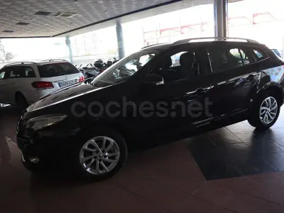 Usado Renault Mégane GrandTour Life 115 CV (84 kW) 2013 Negro Familiar