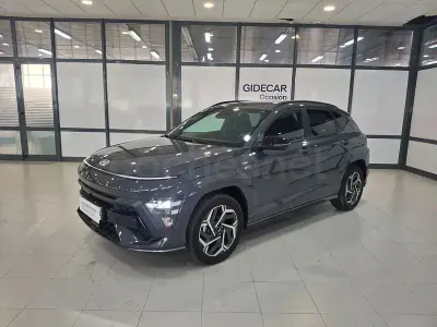 Usado Hyundai Kona N Line 129 CV (94 kW) 2025 Gris / plata SUV