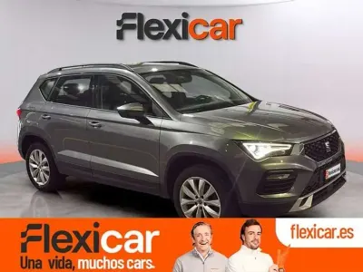Usado Seat Ateca Style 150 HP (110 kW) 2023 Cinzento SUV