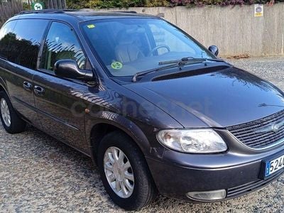 Marrón Usado 2003 Chrysler Voyager Monovolumen | 1950 €