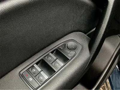 Usado Renault Captur Techno 140 CV (102 kW) 2022 Azul SUV