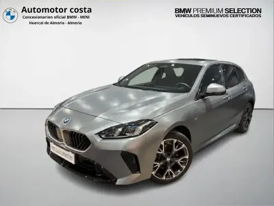 Usado BMW 118 150 CV (110 kW) 2025 Gris / plata Utilitario