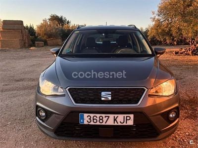 Gris / plata Usado 2018 Seat Arona Style SUV | 16.500 € (Un poco caro)