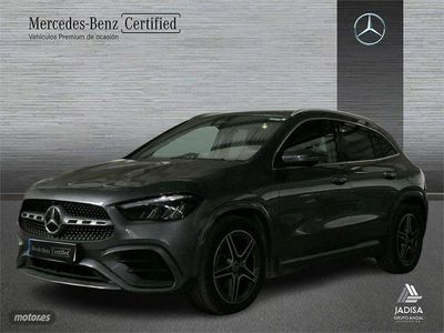 Gris / plata Usado 2025 Mercedes GLA200 AMG line SUV | 42.990 € (Precio justo)
