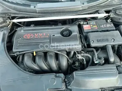 Usado Toyota Celica 143 CV (105 kW) 2004 Granate Coupe