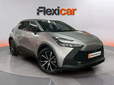 Usado Toyota C-HR Active 140 CV (102 kW) 2024 Gris SUV