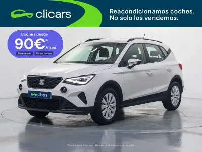 Usado Seat Arona Style 110 CV (80 kW) 2023 Blanco SUV