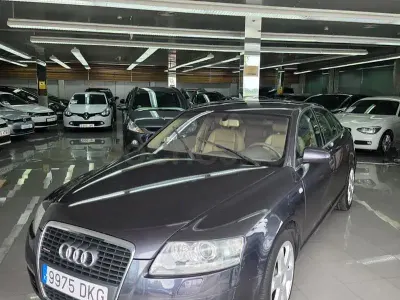 Usado Audi A6 225 CV (165 kW) 2005 Negro Berlina