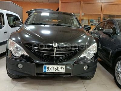 Usado Ssangyong (KGM) Actyon Limited 141 CV (103 kW) 2009 Negro SUV