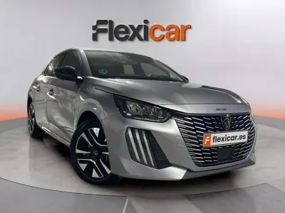 Usado Peugeot 208 Allure 101 CV (74 kW) 2025 Gris Utilitario