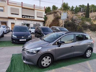 Usado Renault Clio GrandTour Expression 75 CV (55 kW) 2014 Gris / plata Familiar