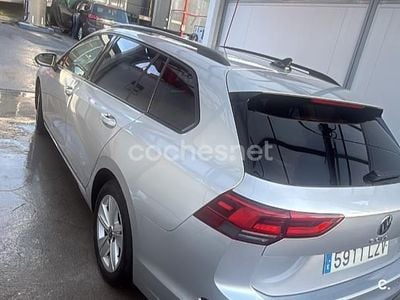 Usado VW Golf VIII 115 CV (84 kW) 2021 Gris / plata Familiar