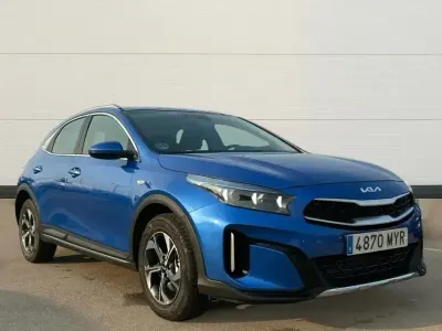 Usado Kia XCeed 100 CV (73 kW) 2025 Azul SUV