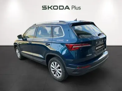 Usado Skoda Karoq Ambition 150 CV (110 kW) 2022 Azul SUV