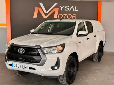 Usado Toyota HiLux 150 CV (110 kW) 2021 Blanco Pickup/Camioneta