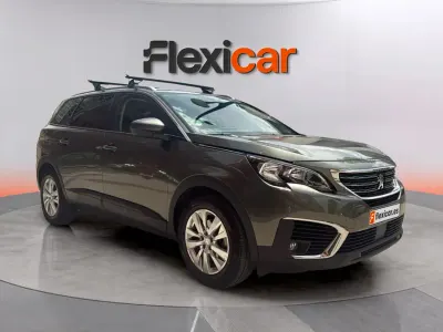 Usado Peugeot 5008 Active 131 CV (96 kW) 2018 Gris SUV
